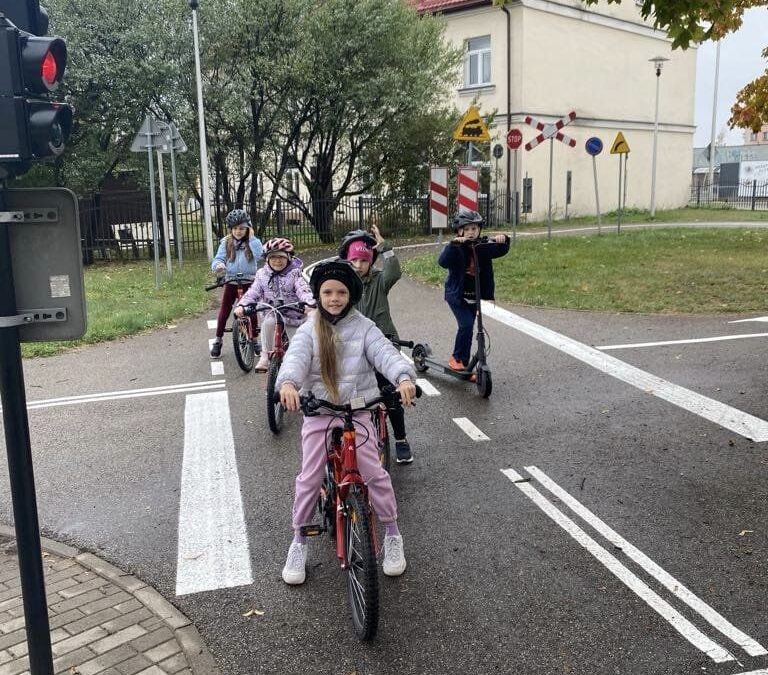 Wyjście uczniów do Miasteczka Ruchu Drogowego